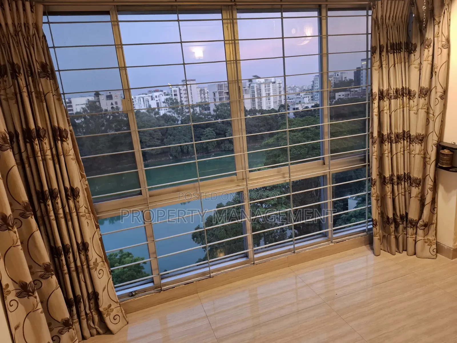 Furnished 4bdrm Apartment in Navana, Gulshan for Rent in Gulshan