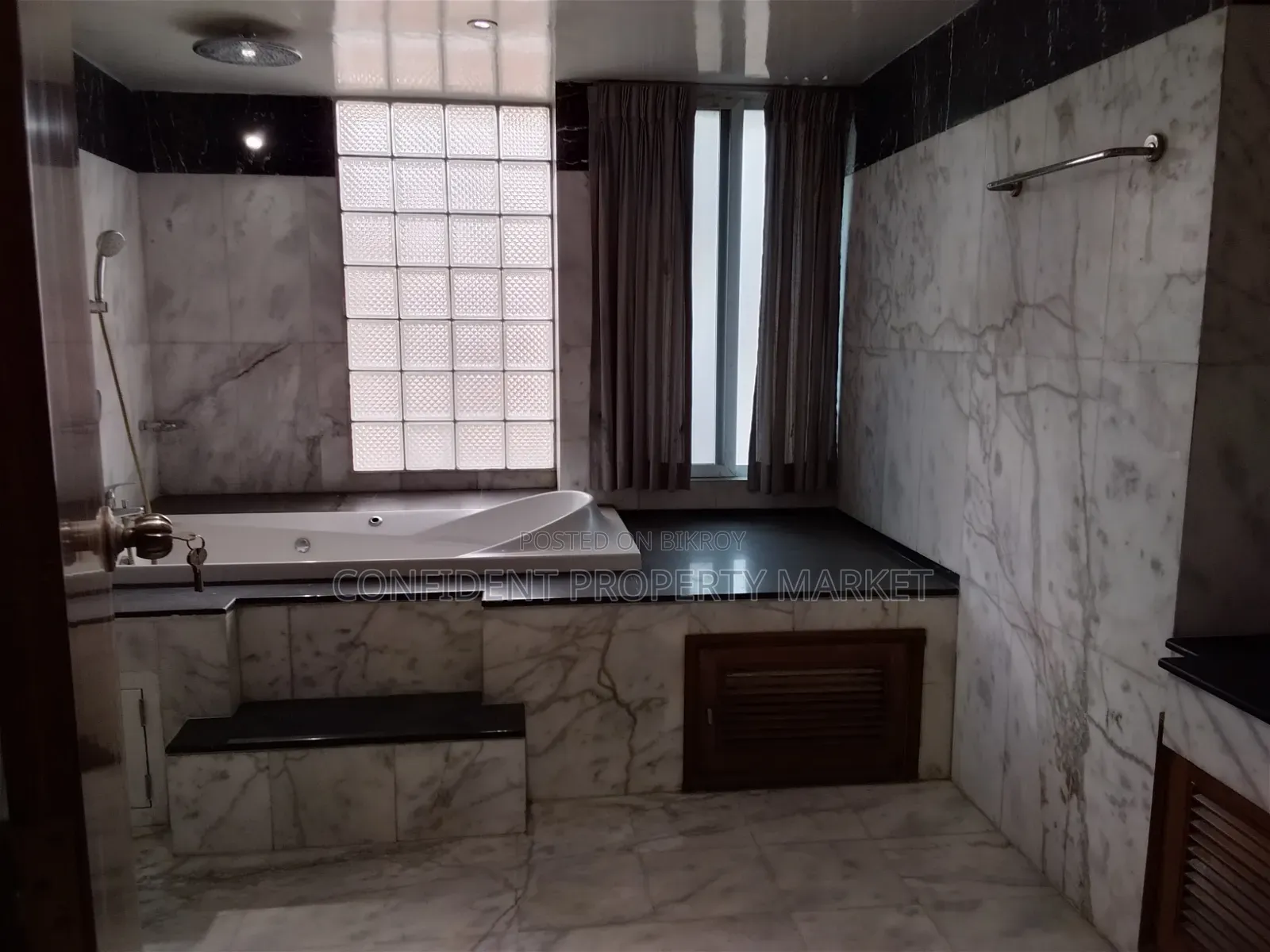 Furnished 4bdrm Apartment in Baridhara for Rent in Baridhara