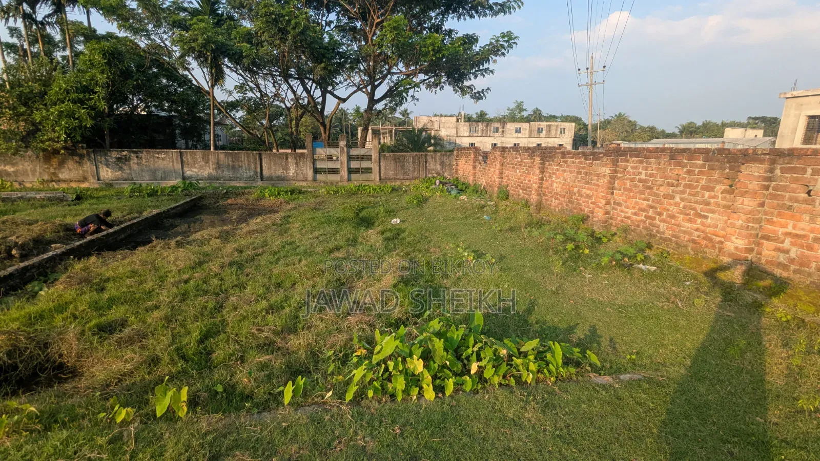 Residential plot for sale measuring 2.5 to 5 decimals with 3-sided and 2-sided road access in Horintana Thana