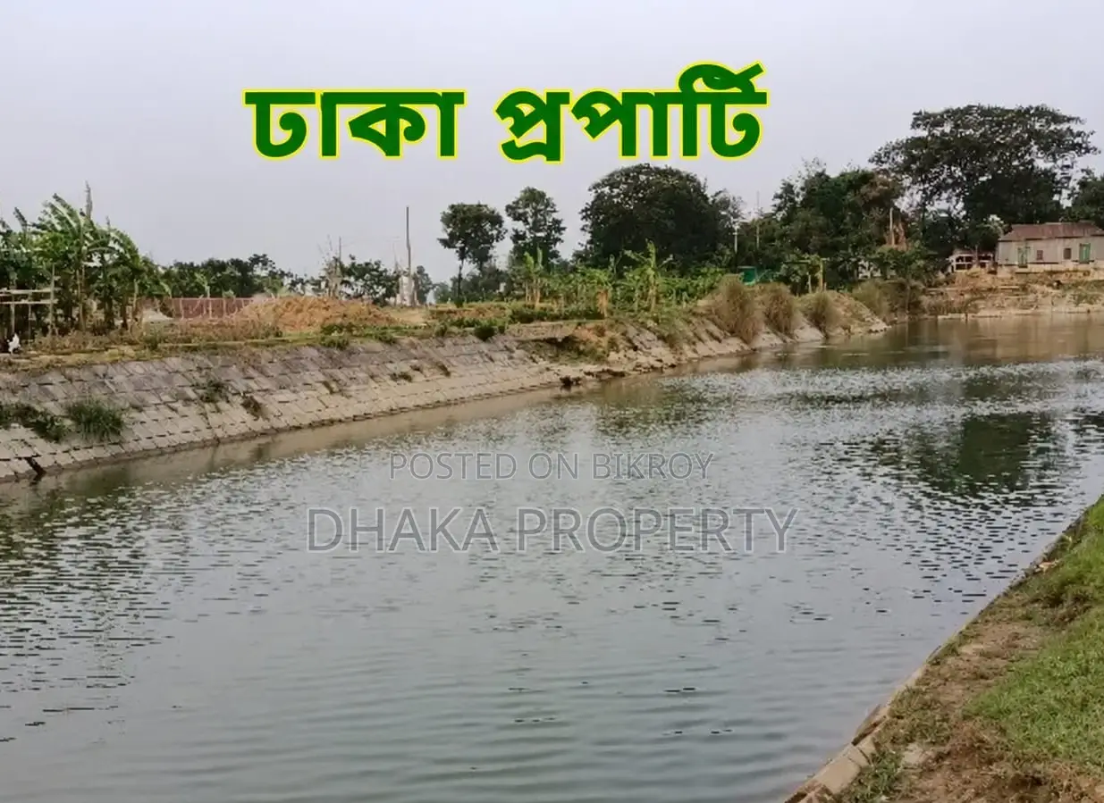 Corner 5 Katha Lake View South/East Sector-5 in Purbachal