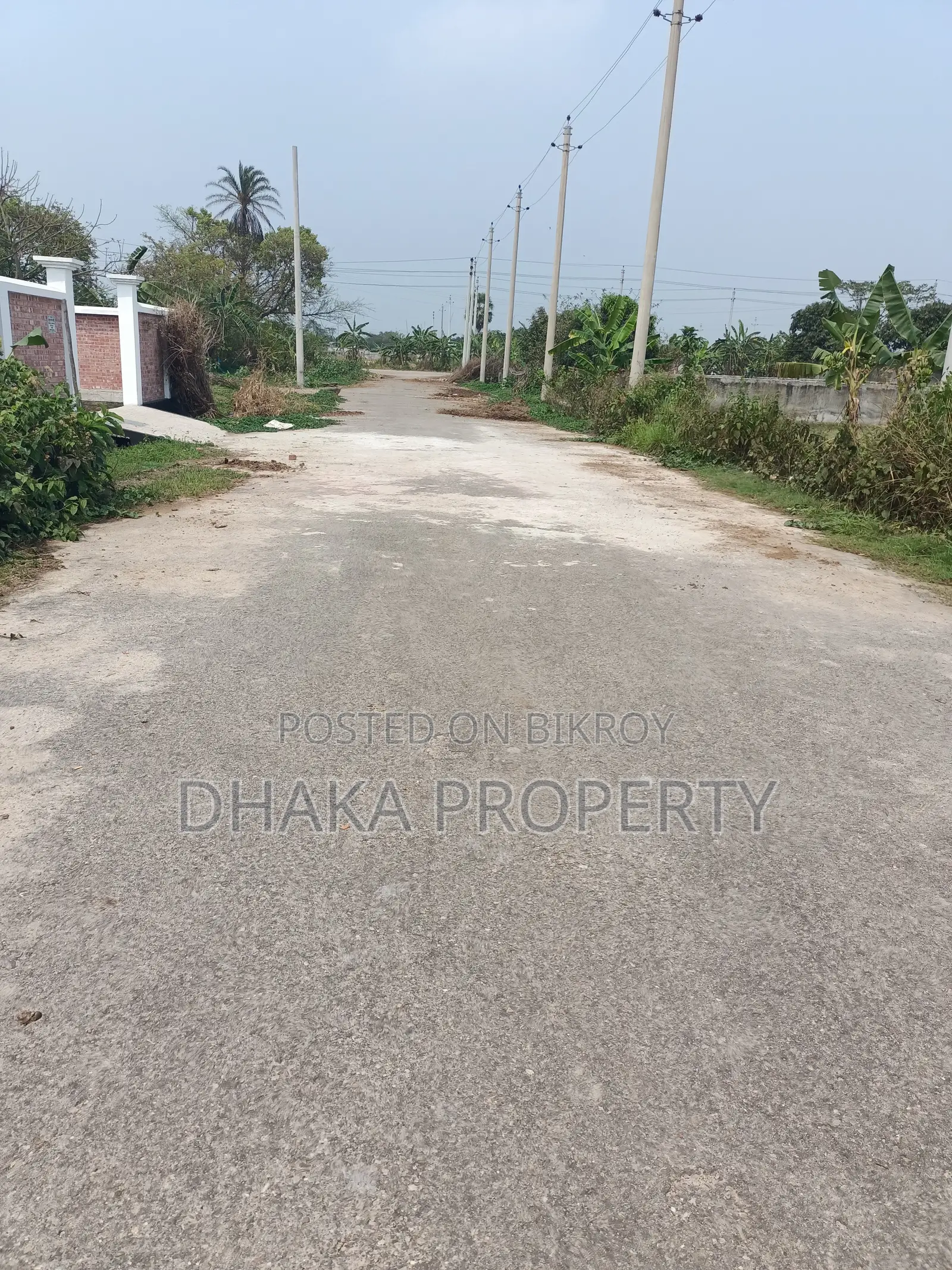 300ft Expressway 3 Katha West at Sector-13 in Purbachal