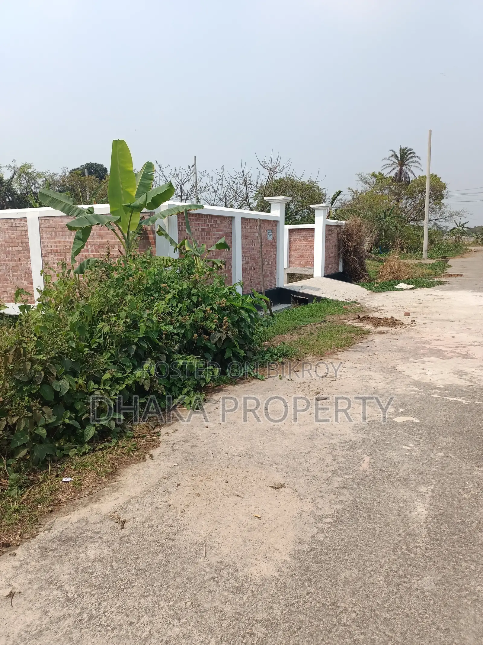 300ft Expressway 3 Katha West at Sector-13 in Purbachal