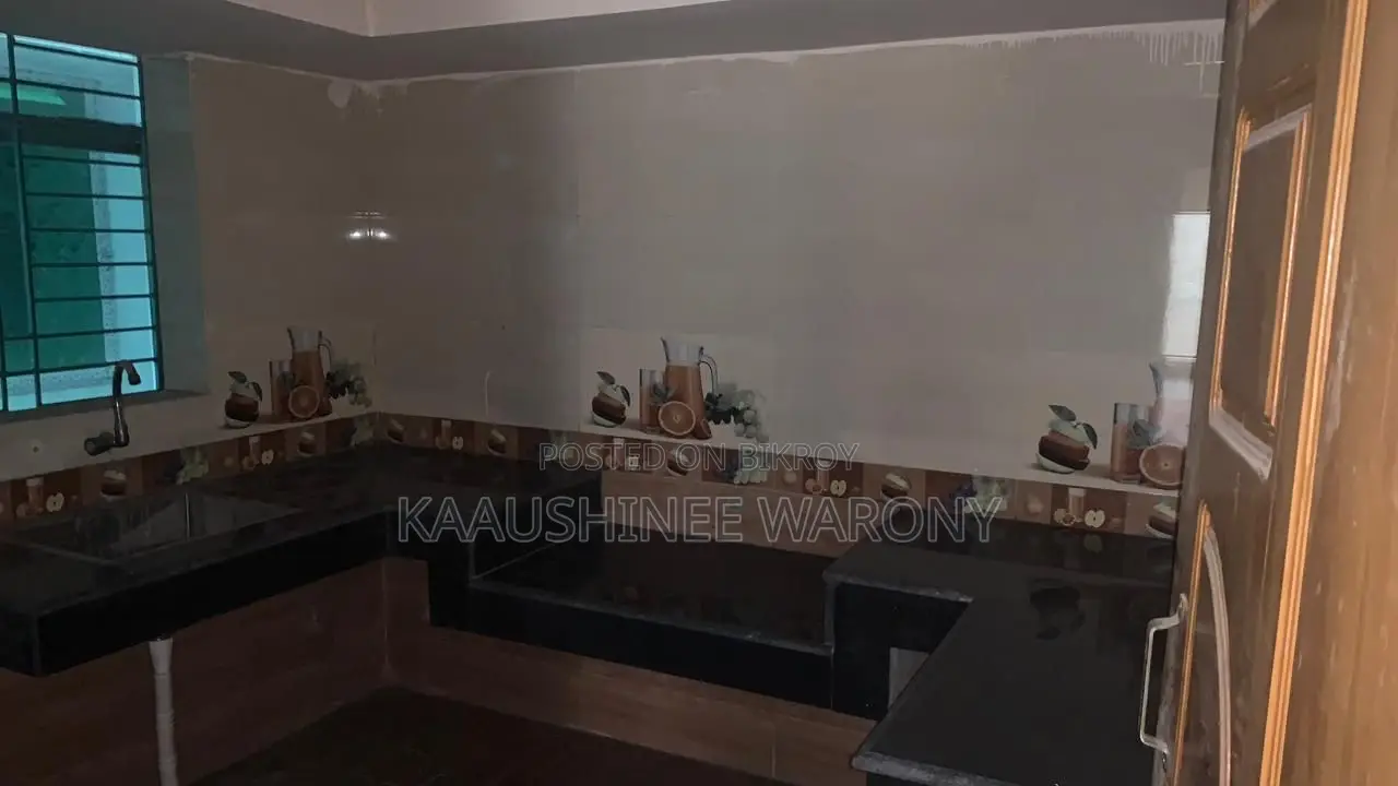 4-bedroom Apartment in Bosila for Sale in Bosila