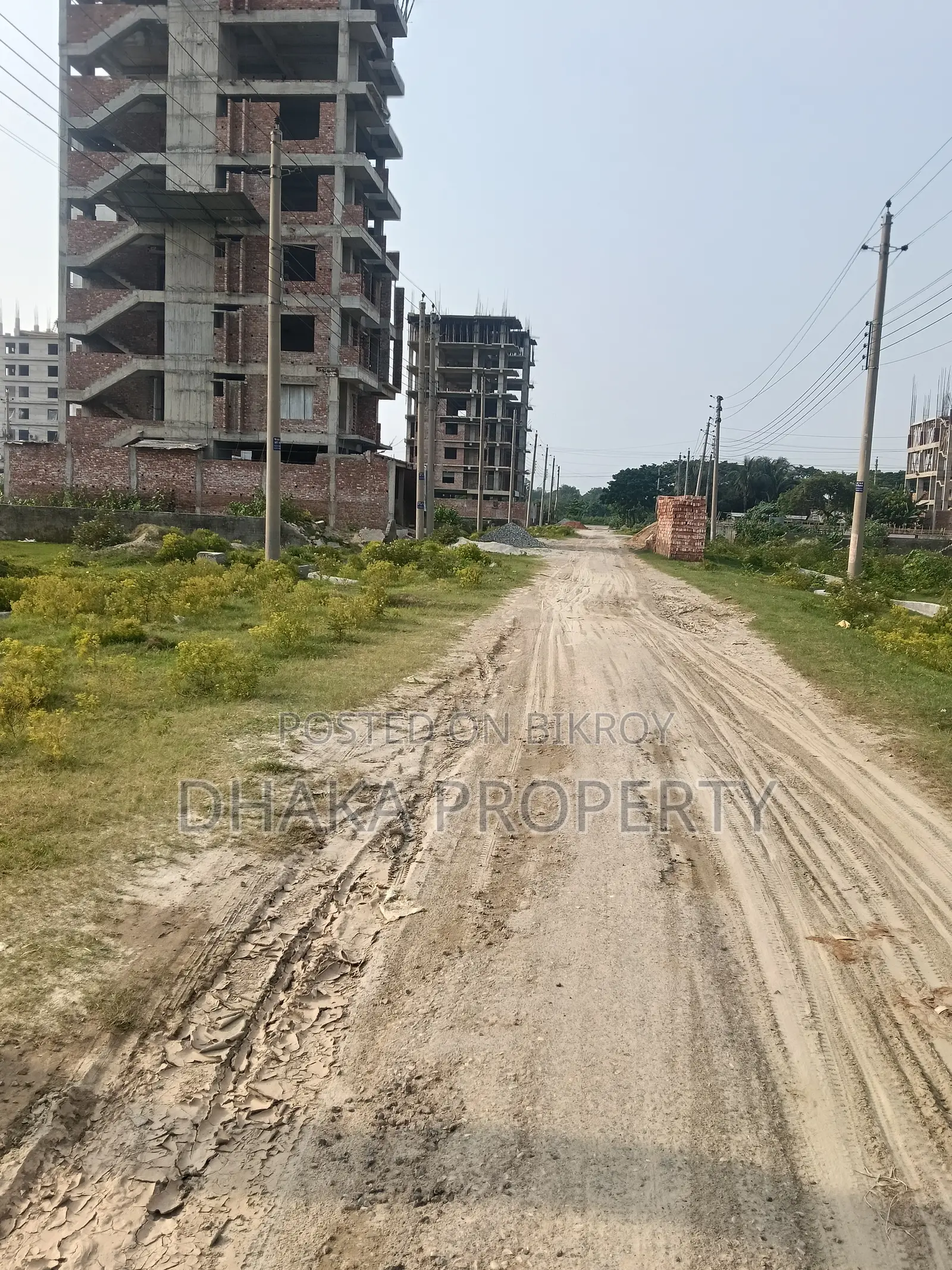 300ft Expressway 3 Katha North at Sector-13 in Purbachal