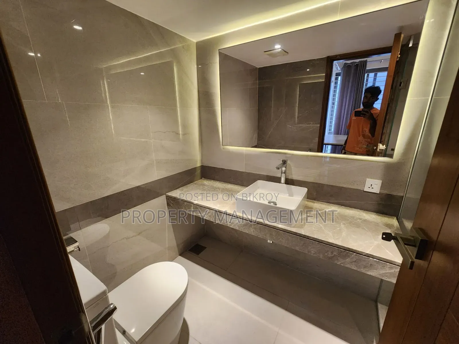 Furnished 4-Bedroom Apartment in a Renowned Company, Gulshan for Rent in Gulshan