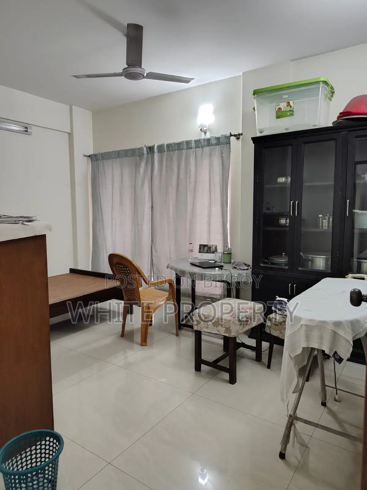 6-bedroom Apartment in White Property, Dhanmondi for Sale in Dhanmondi