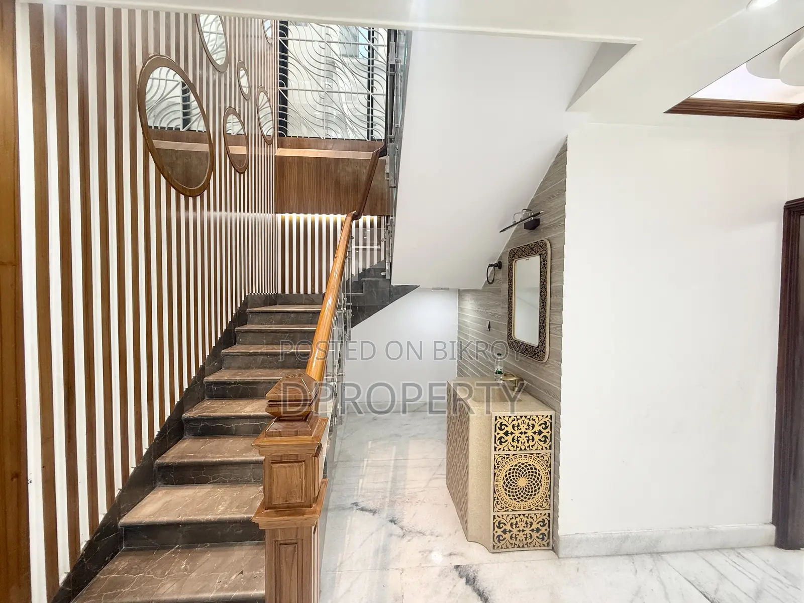 5-Bedroom Duplex in Bashundhara for Rent in Basundhara