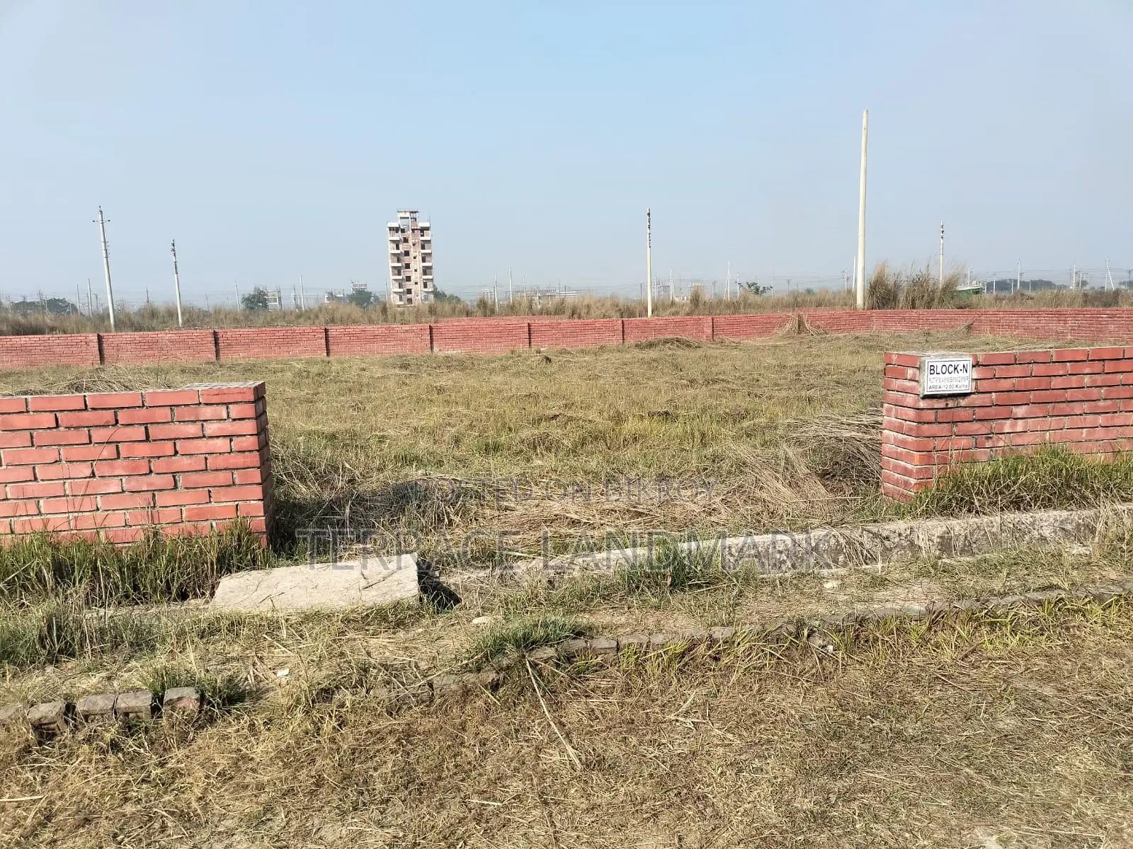 Big M Block South Face 7.5 Katha Plot For Sale in Basundhara