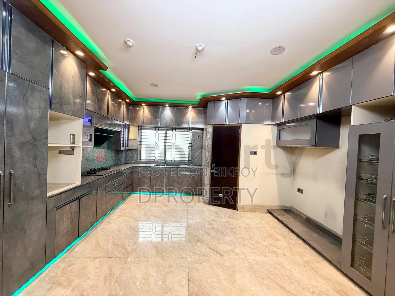 3-Bedroom Duplex in Basundhara for Rent in Basundhara