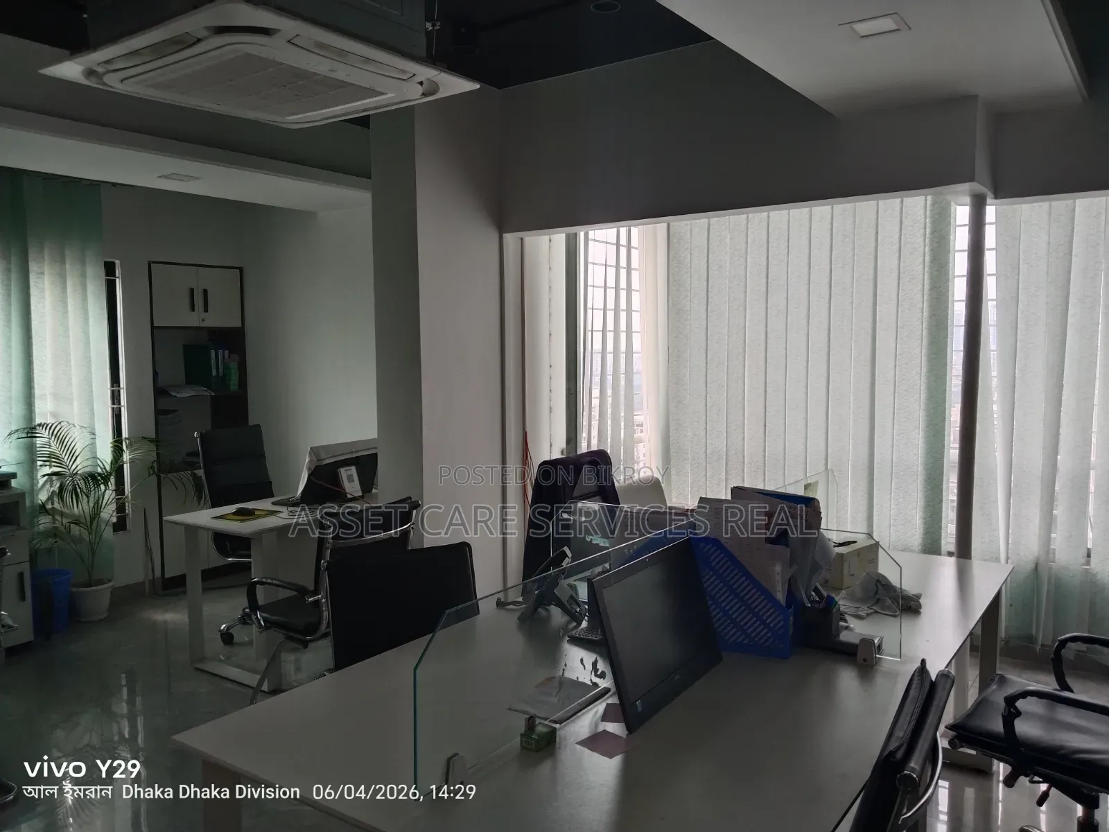 Fully commercial space for rent with furniture in Gulshan