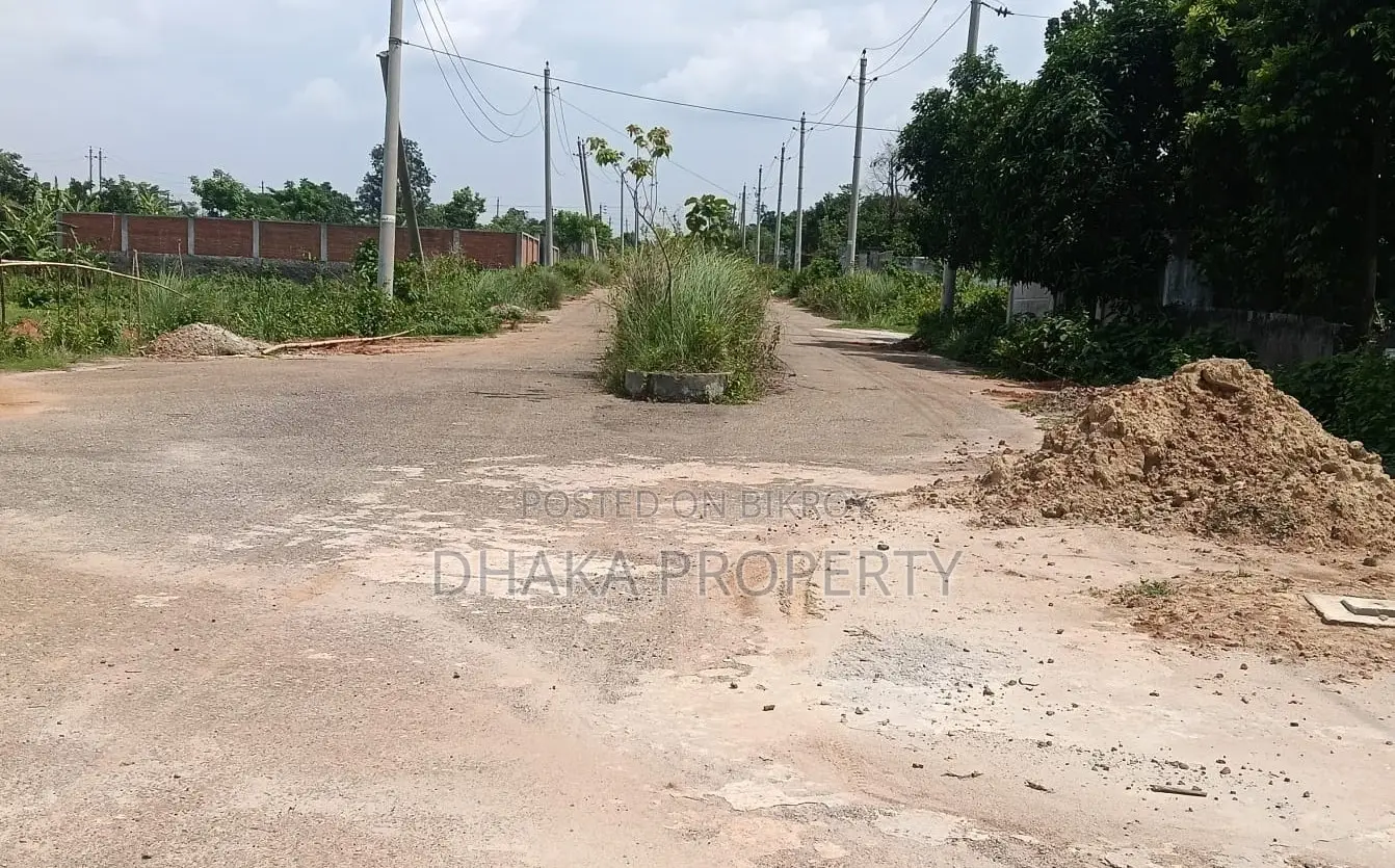 54ft Road, 5 Katha Park East at Sector-3 in Purbachal