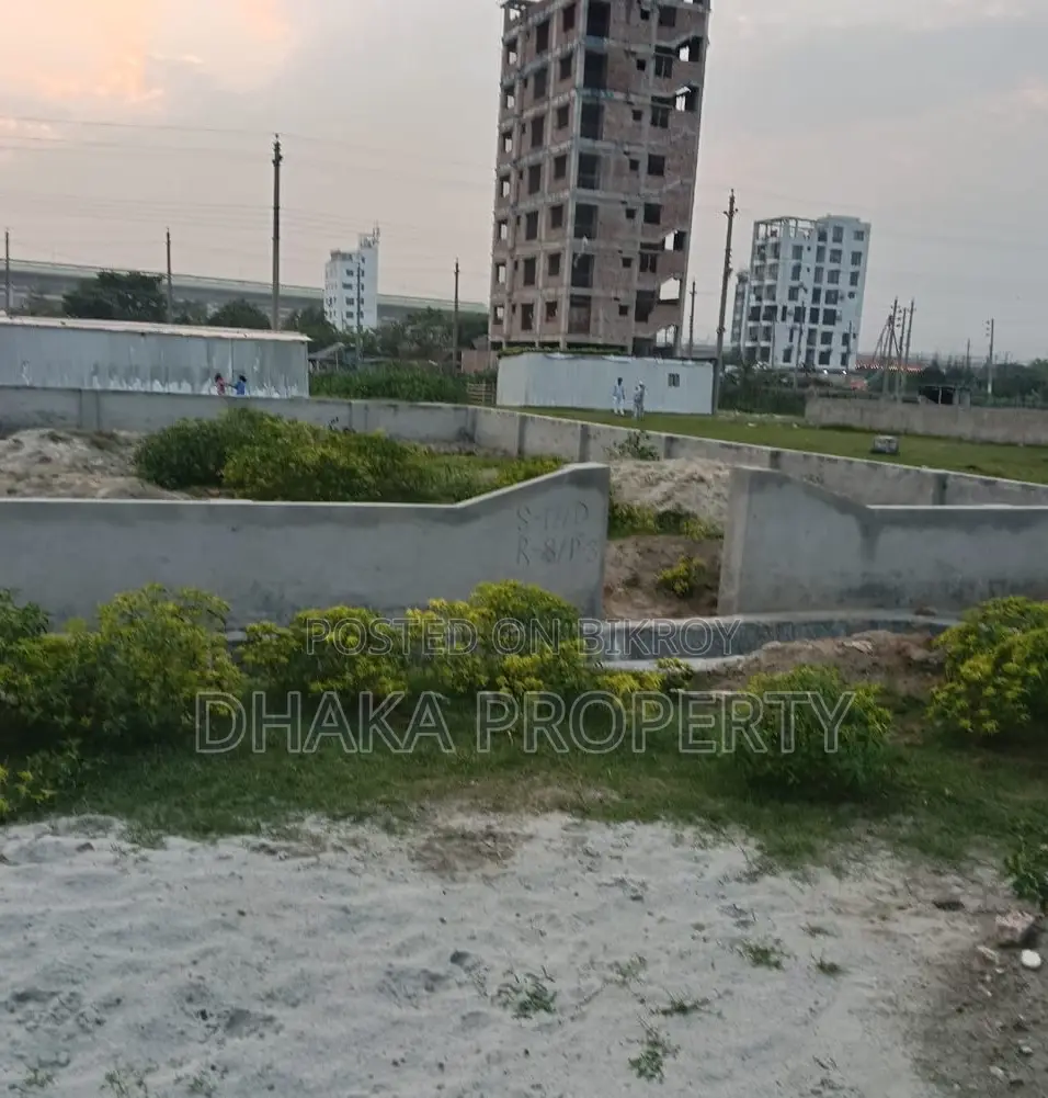60ft Road 3 Katha South Station East at Sector-17/D in Uttara