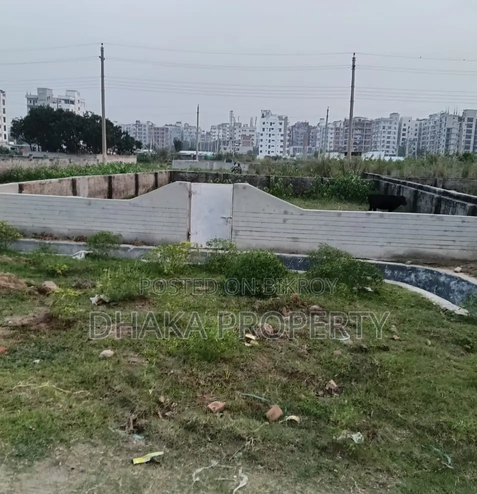 60ft Road 3 Katha South Station East at Sector-17/D in Uttara
