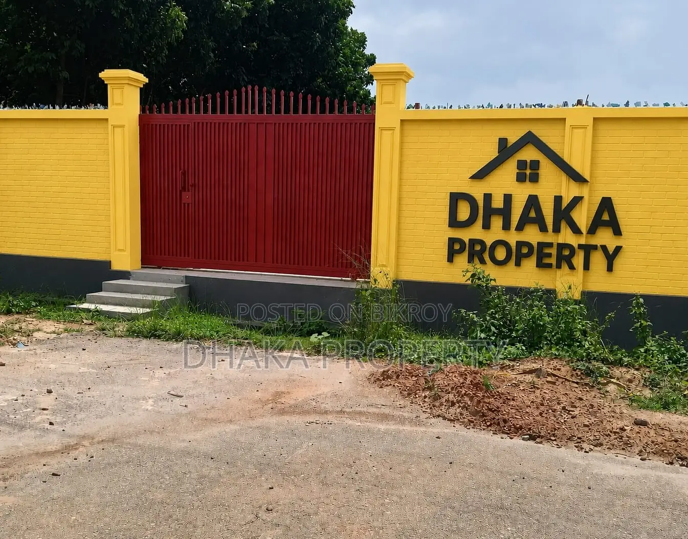 Near 300ft 5 Katha Park South at Sector-8 in Purbachal