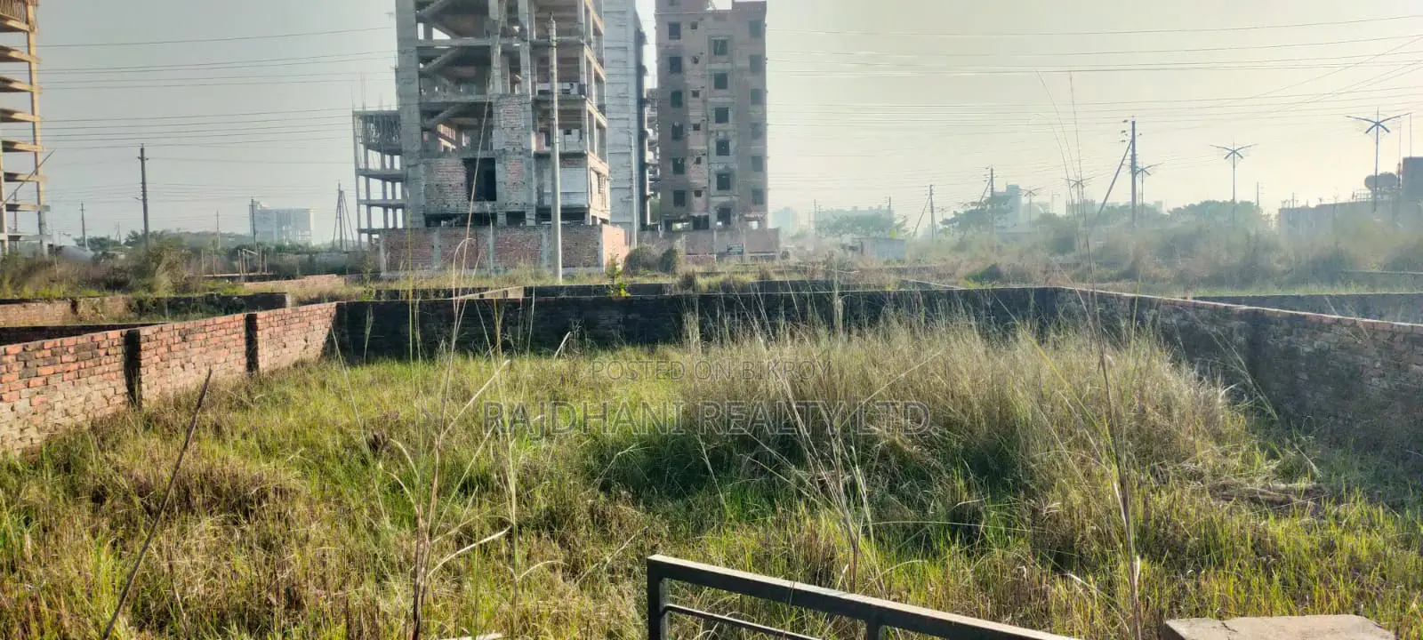 Bashundhara Block-L: 5 Katha Ready Plot in Premium Location in Basundhara