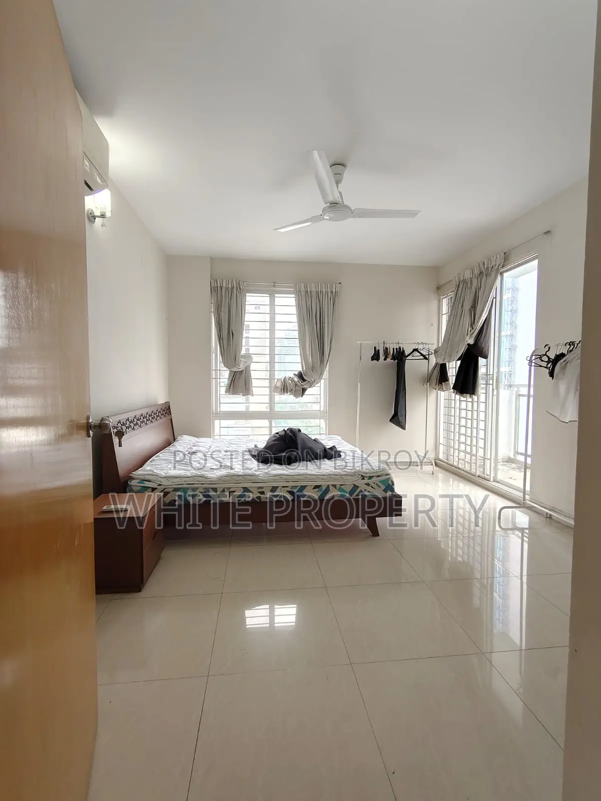 3-bedroom Apartment in White Property, Gulshan for Sale in Gulshan