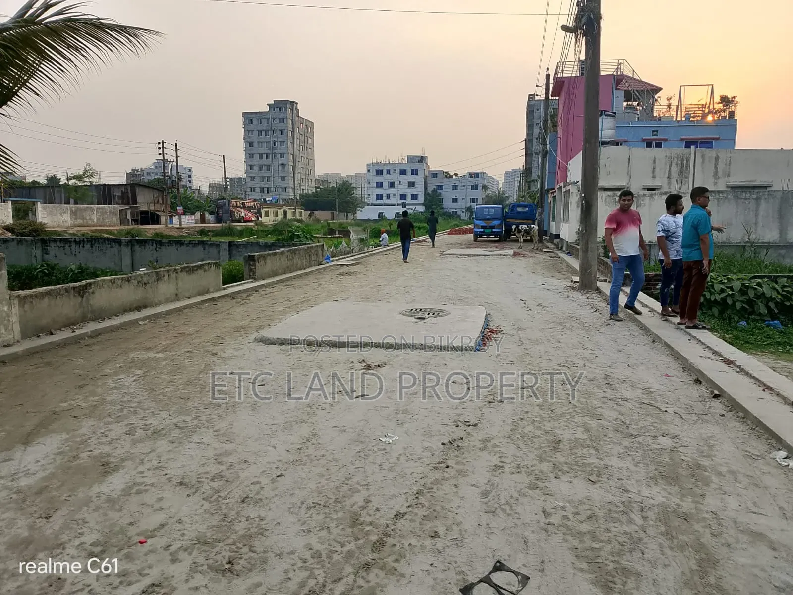3-Bedroom Apartment in Nimtola, Mawa Highway for Sale in Mawa Highway