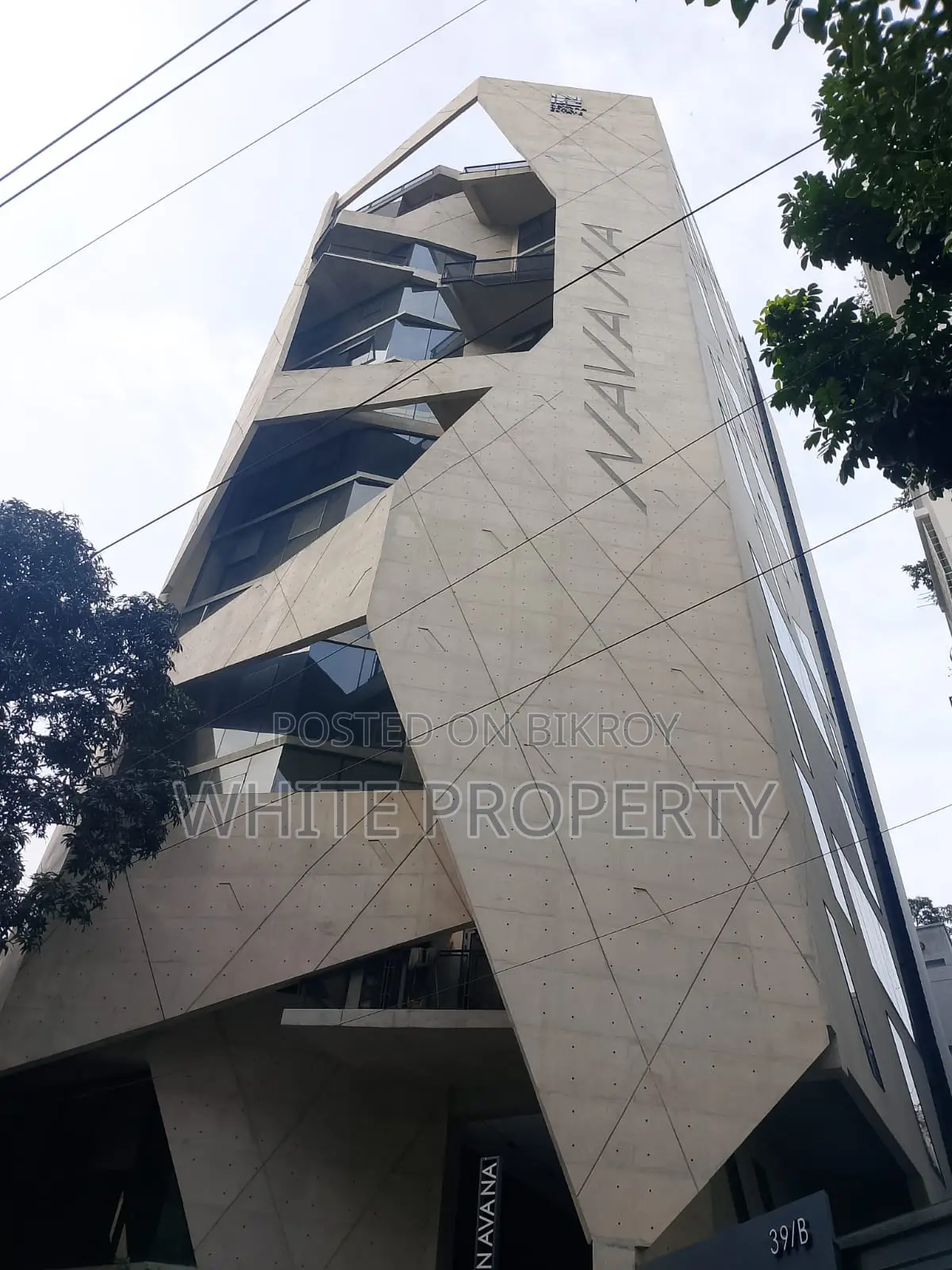 Commercial Space for Sale at Dhanmondi Satmosjid Road in Dhanmondi