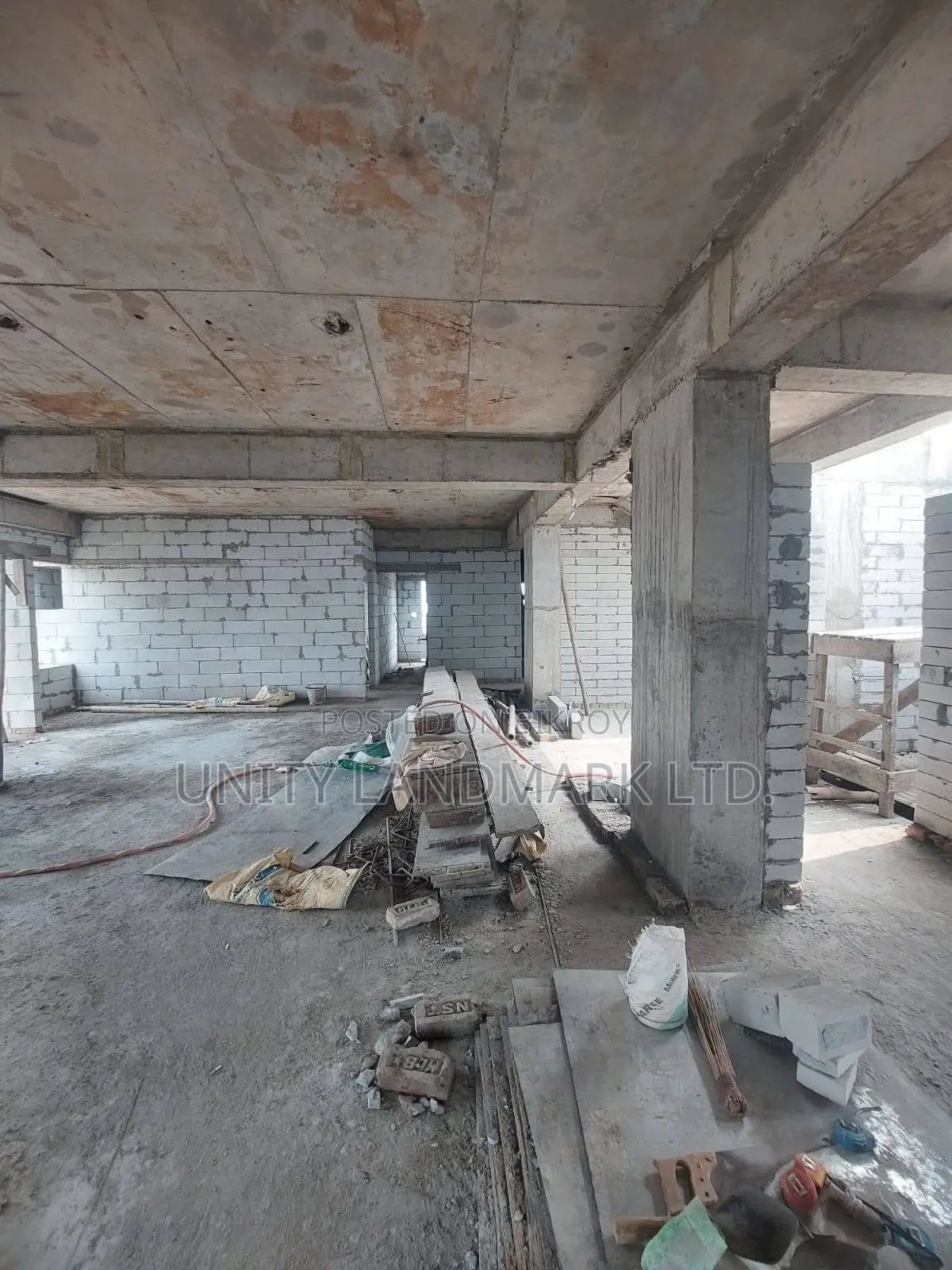 4-bedroom Apartment in Uproperty, Jalshiri Abason for Sale in Jalshiri Abason