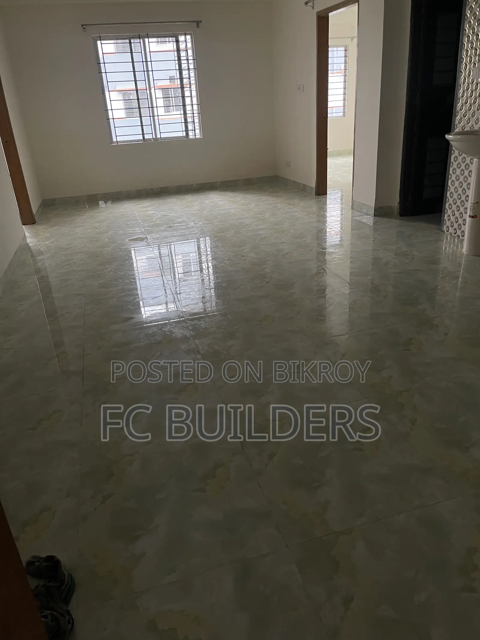 Furnished 3-bedroom Apartment in Ake Fayeznur Tower, ECB Chattar for Sale in ECB Chattar