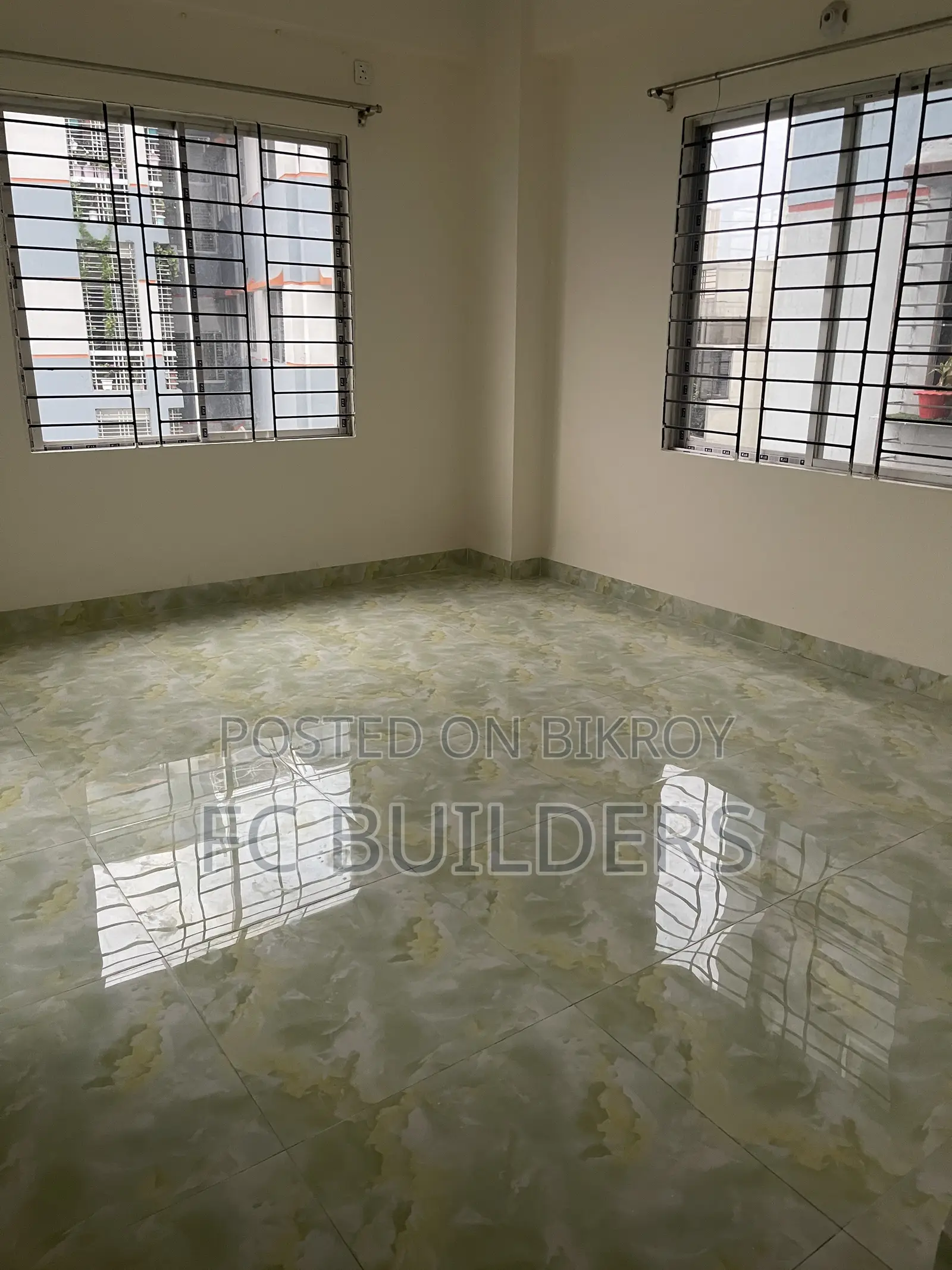 Furnished 3-bedroom Apartment in Ake Fayeznur Tower, ECB Chattar for Sale in ECB Chattar