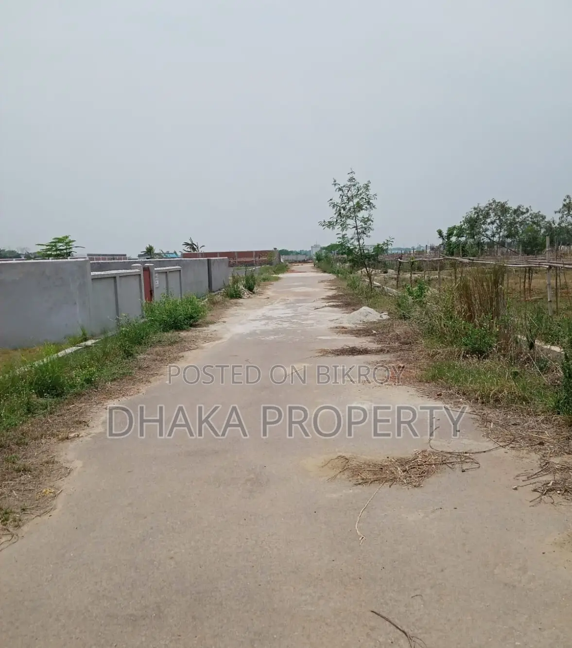 On 30ft Rd 3 Katha Park East at Sector-28 in Purbachal