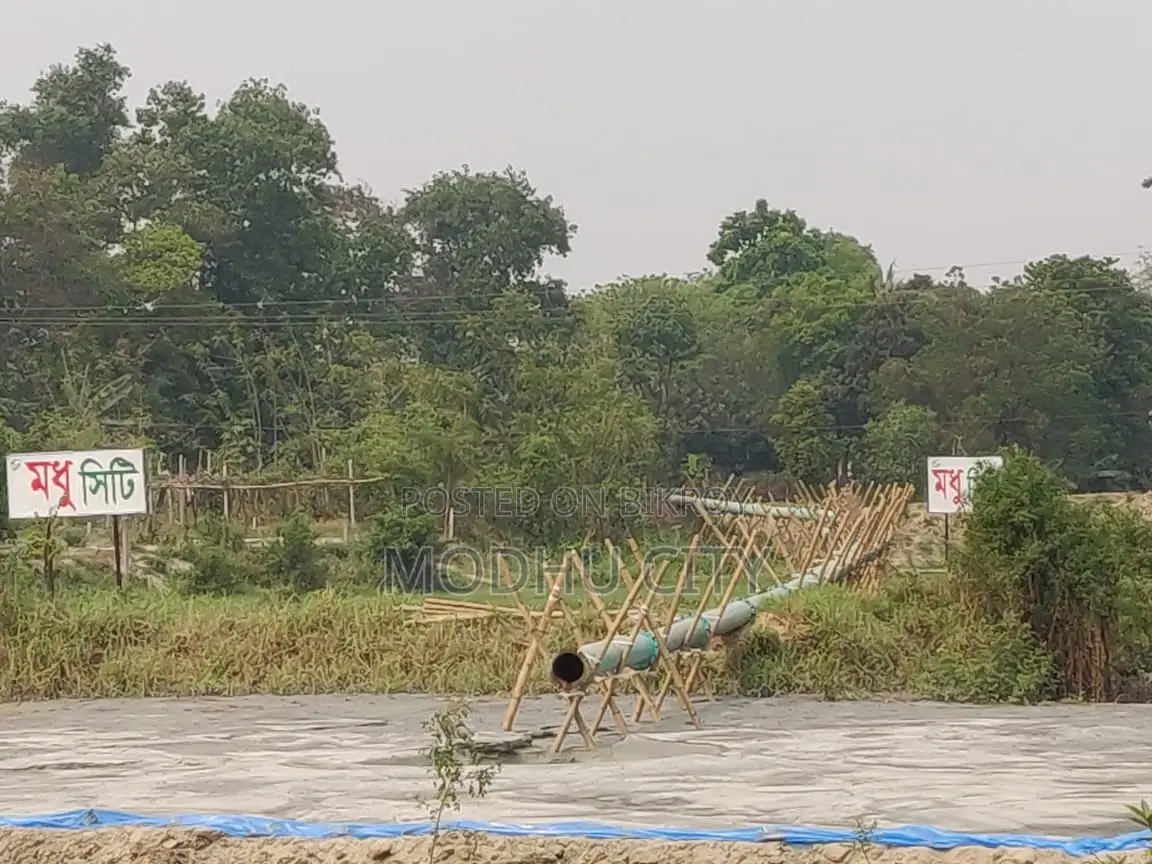 Buy plots on installment at affordable prices at Madhucity in Mohammadpur