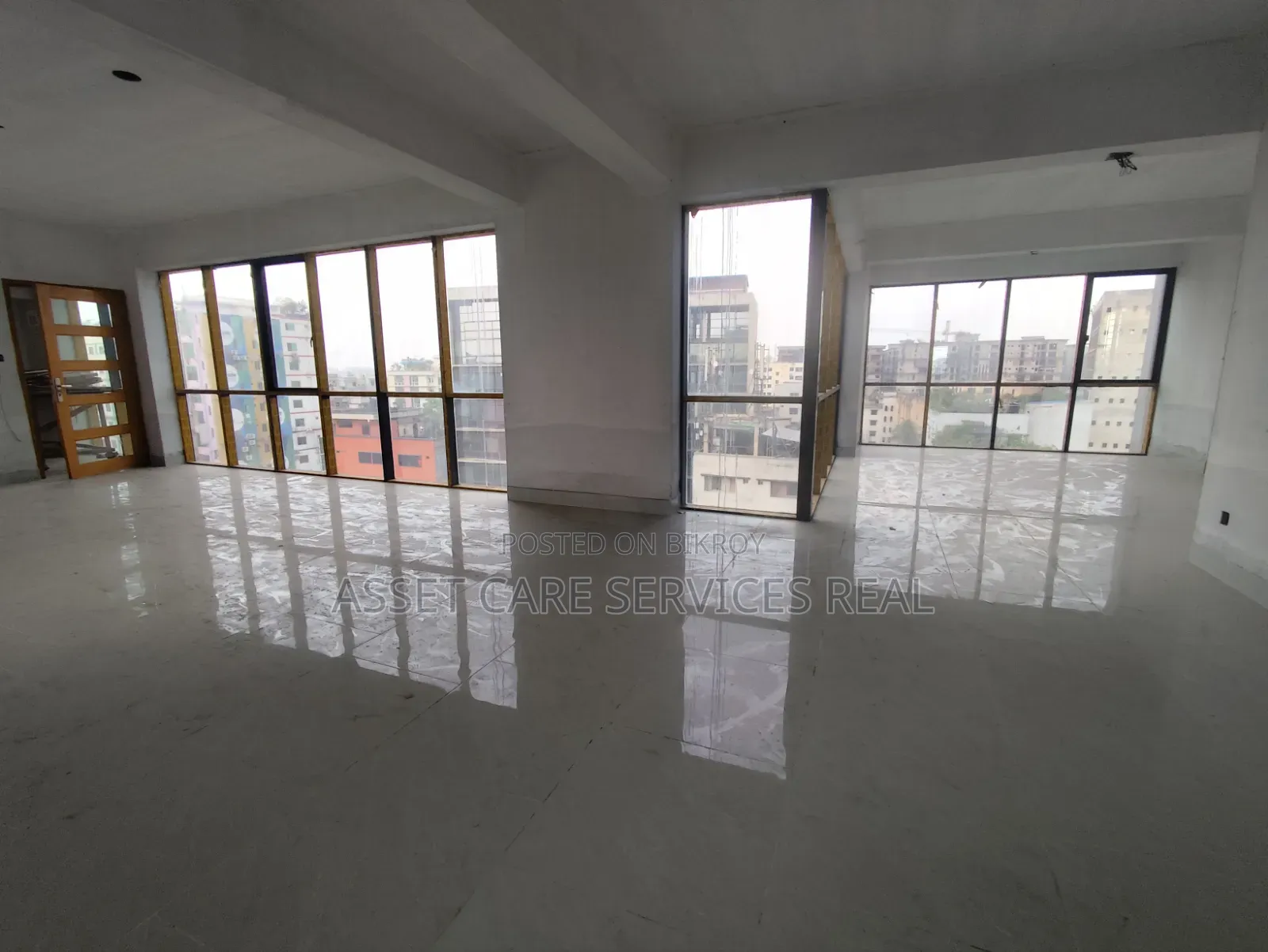2158-SQFT Commercial Office Space Rent Kuril Badda in Basundhara