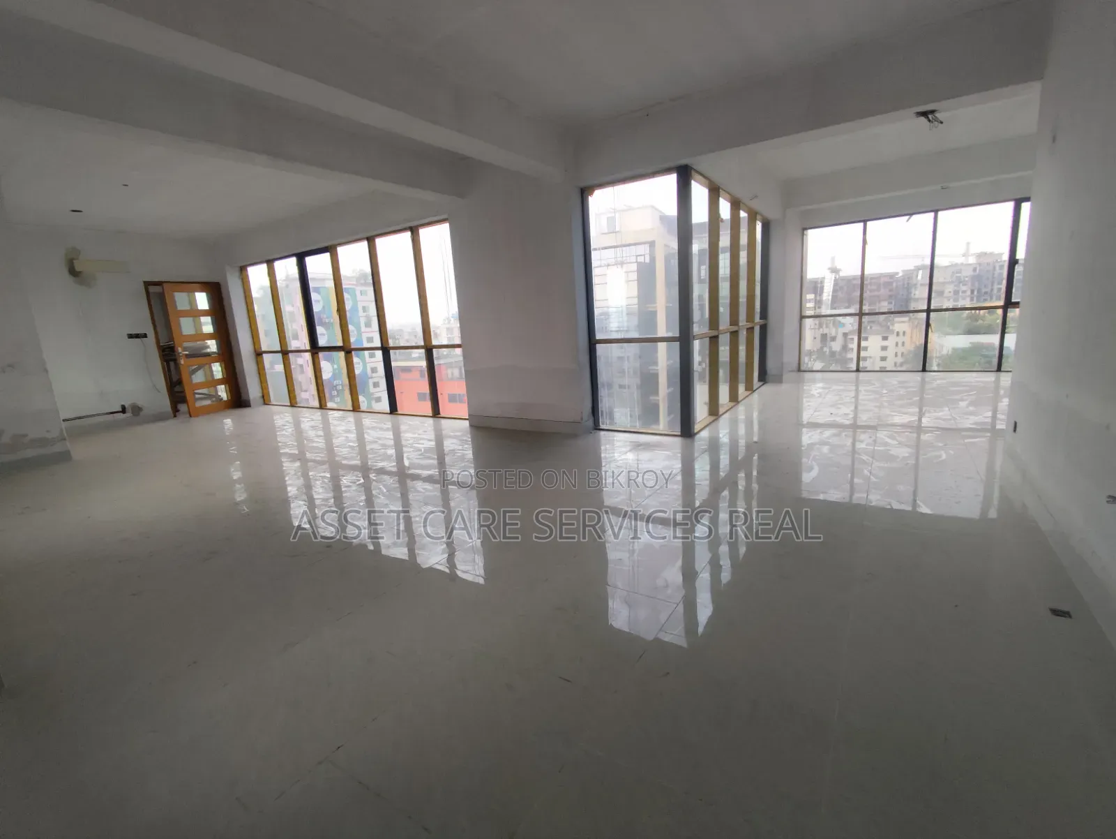 2158-SQFT Commercial Office Space Rent Kuril Badda in Basundhara