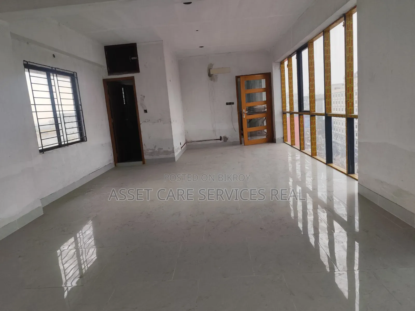 2158-SQFT Commercial Office Space Rent Kuril Badda in Basundhara