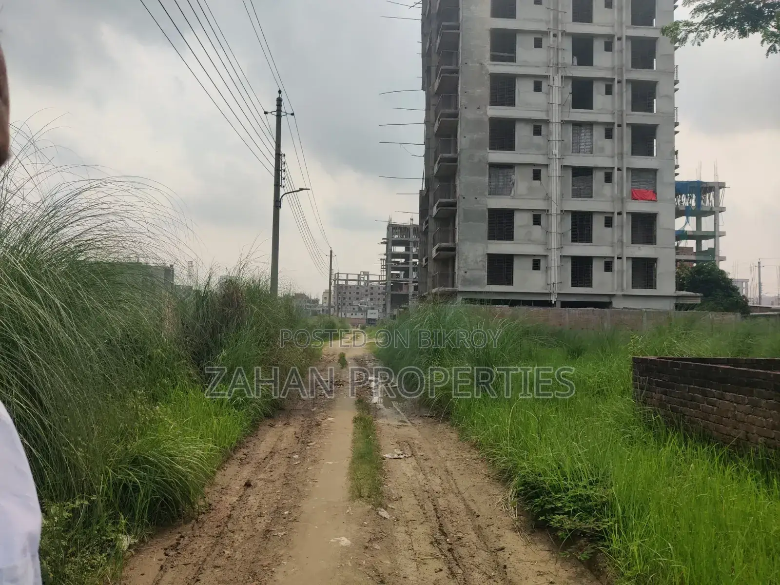 Bashundhara I Block 05 Katha South Facing Plot for Sale in Bashundhara City