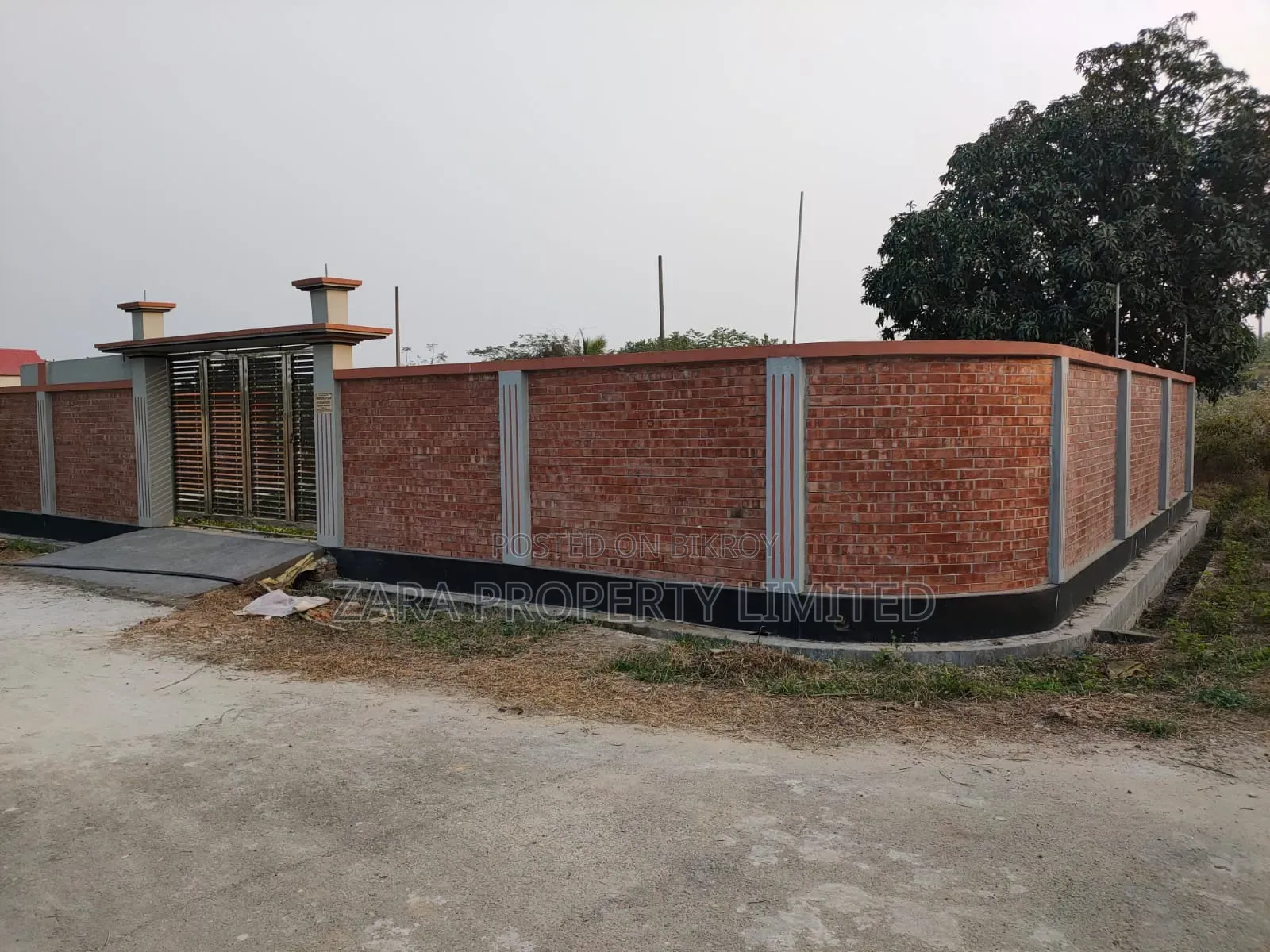 East-North corner 3 katha plot for sale in Sector 9. in Purbachal