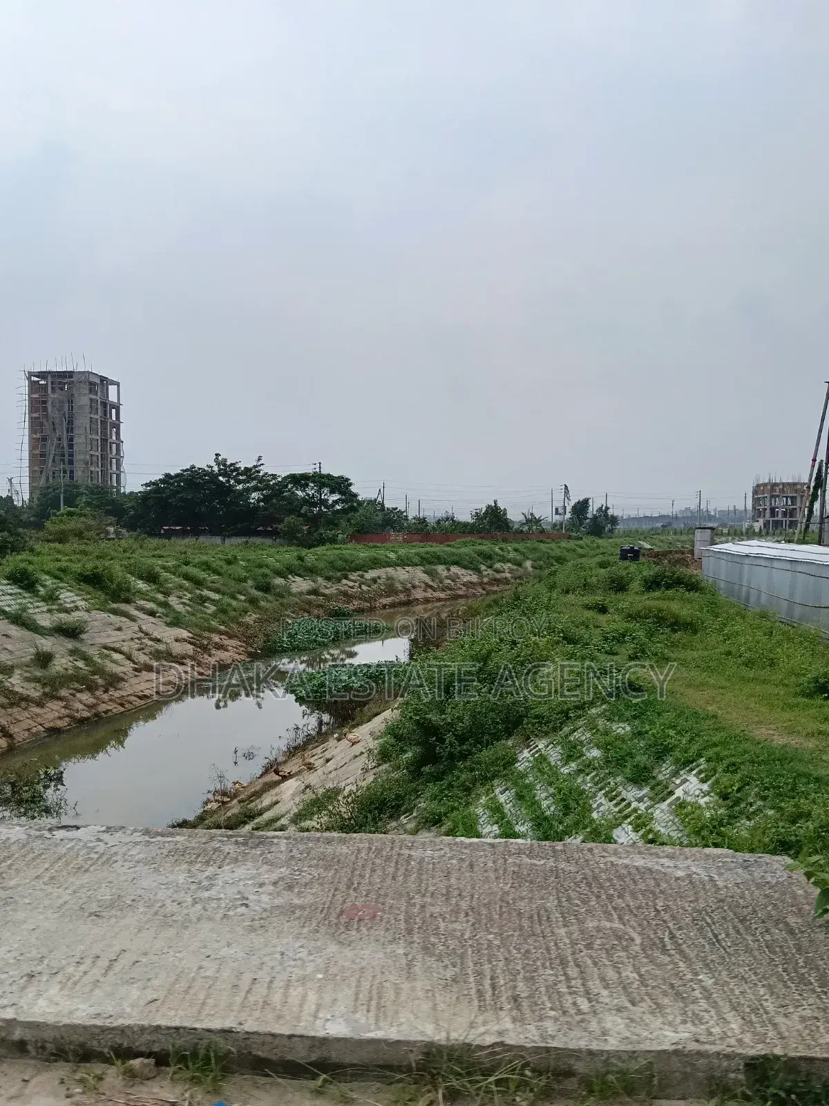 Block-n, South Facing 5 Katha Very Near Stadium in Basundhara