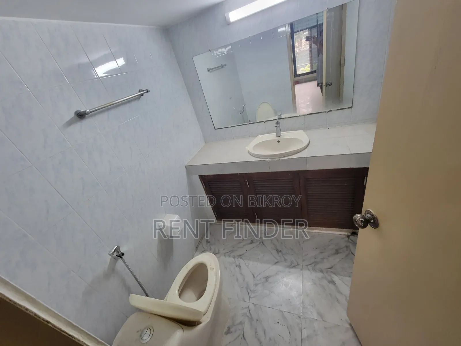 3-Bedroom Apartment in Rent Finder.Com.Bd, Baridhara for Rent in Baridhara