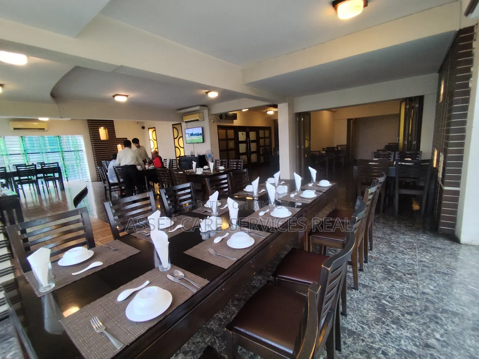 2850-SQFT Furnished Restaurant Commercial Space Rent Banani Road-11 in Banani