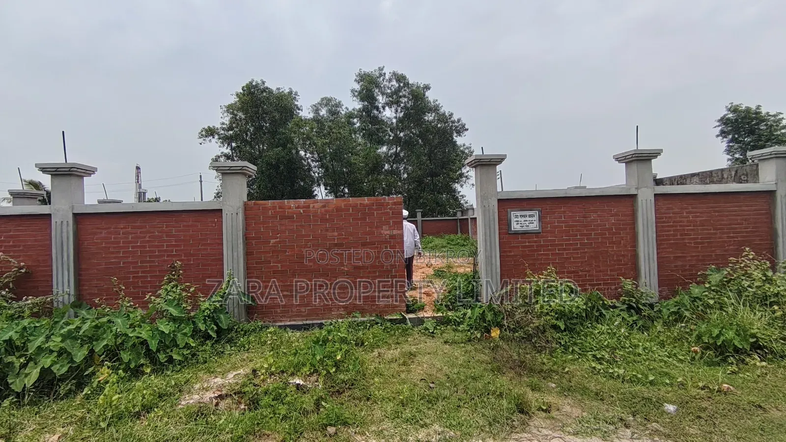 South-facing corner 10 Katha plot in Sector 10. in Purbachal