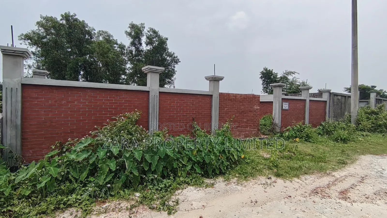 3 Katha East-facing plot on 36 feet road in Sector 9 in Purbachal