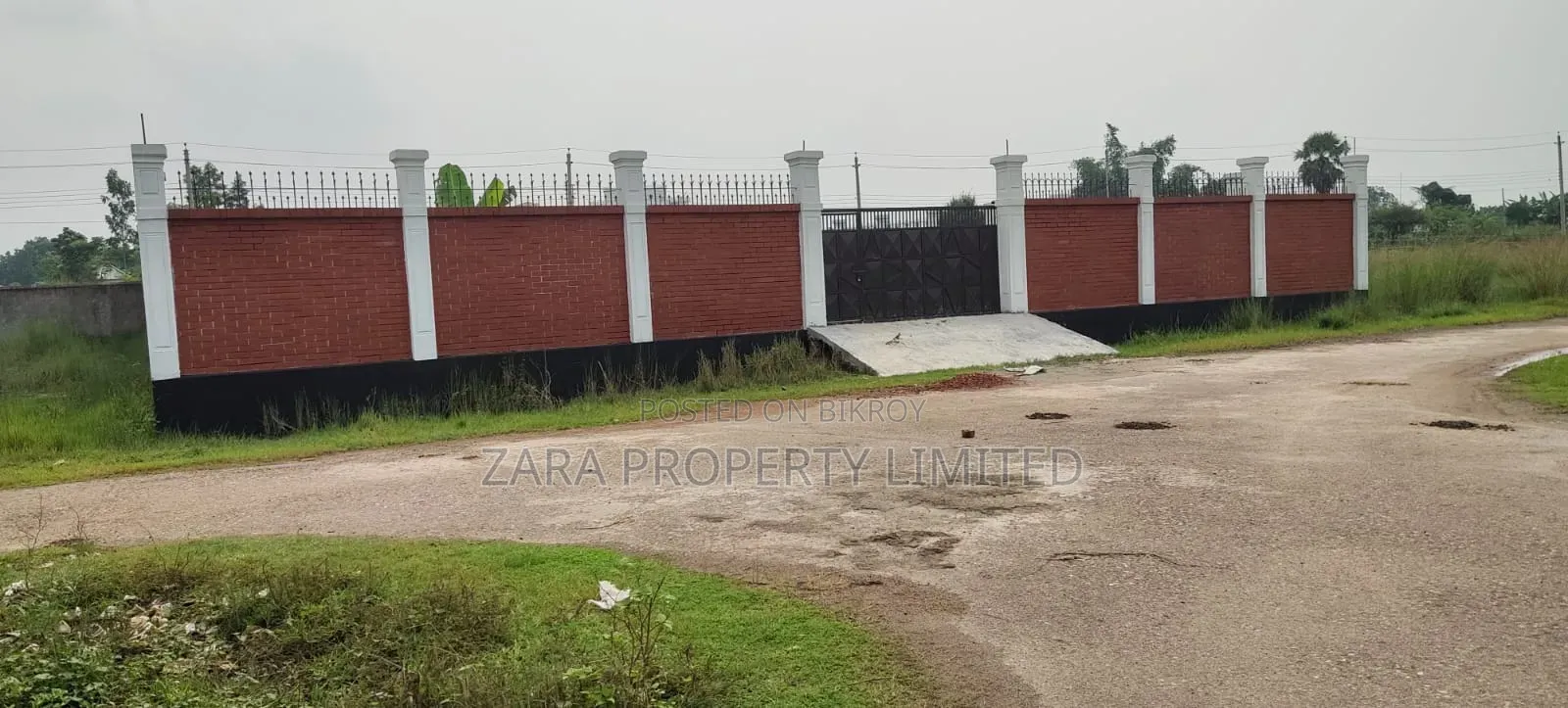 7.5 Katha plot in Sector 11, next to 300-feet road. in Purbachal