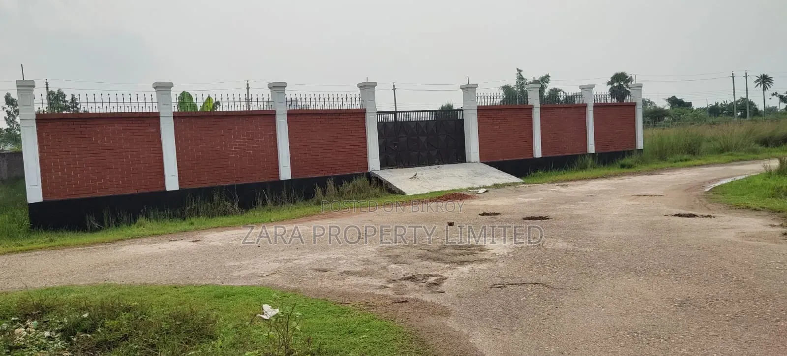 7.5 Katha plot in Sector 11, next to 300-feet road. in Purbachal