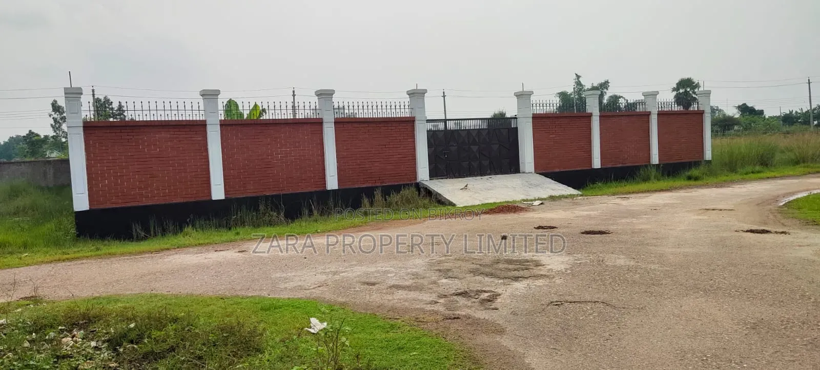 7.5 Katha plot in Sector 11, next to 300-feet road. in Purbachal