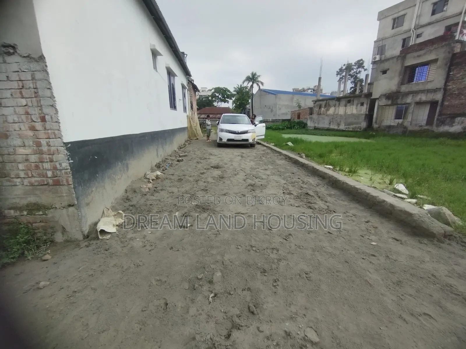 65-inch TV free on booking a 1530 square feet flat in Uttara