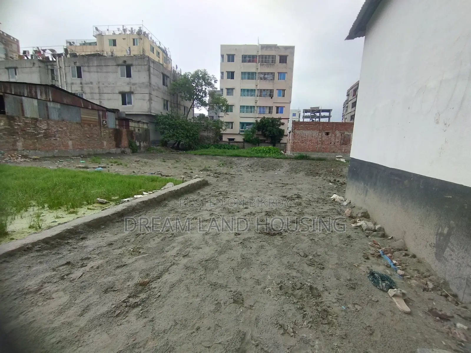 65-inch TV free on booking a 1530 square feet flat in Uttara