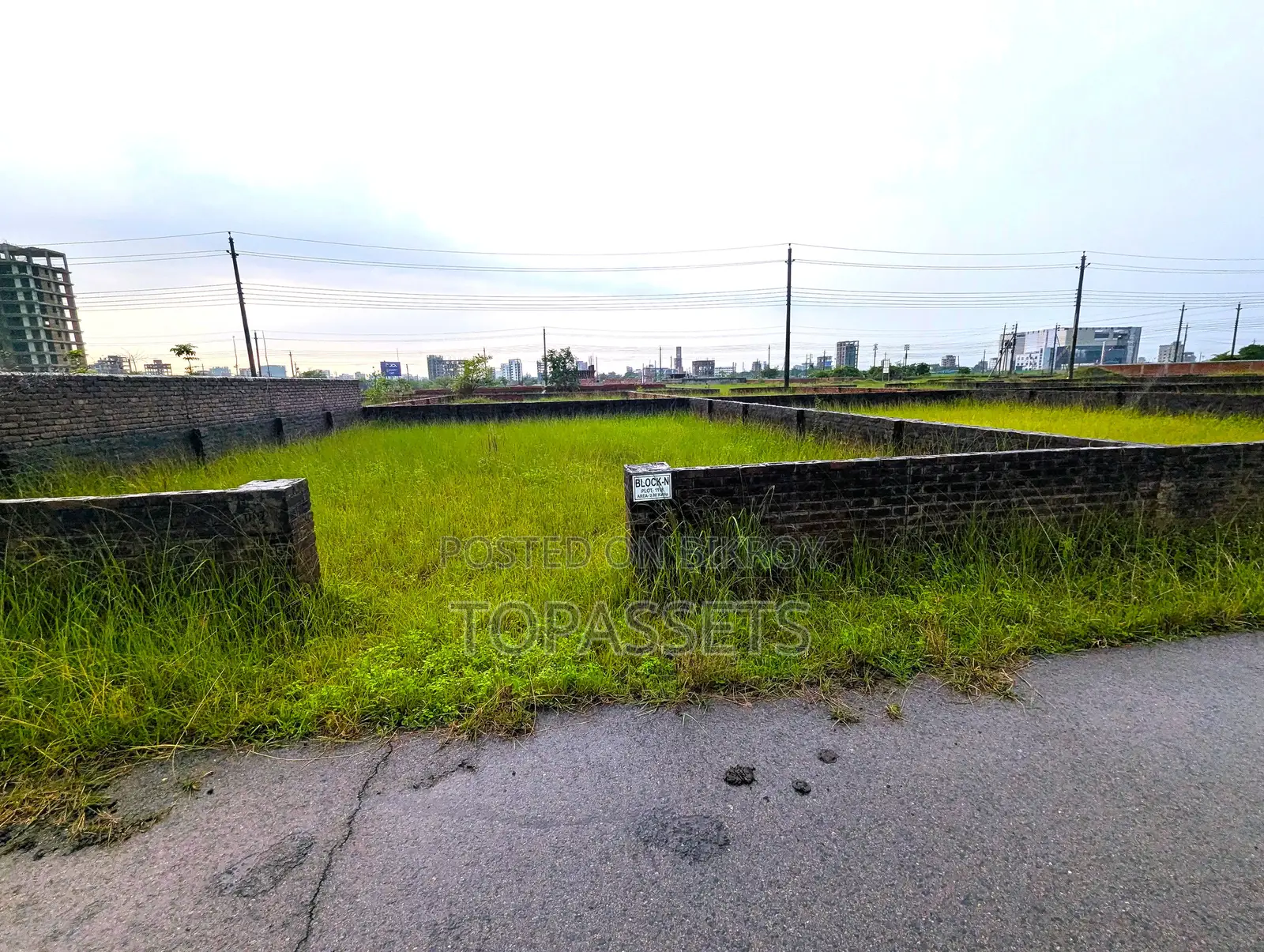 Urgent Sale–Exclusive South Facing 3 Katha Plot at Block-N Basundhara in Basundhara