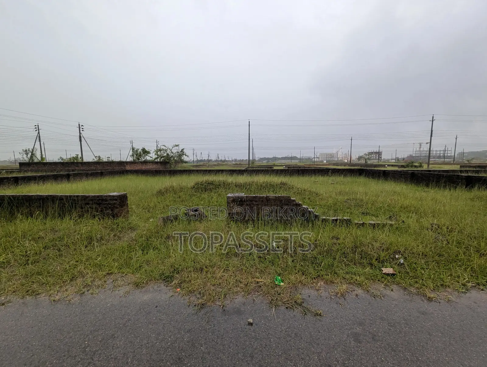 Urgent Sale – 6 Katha North Facing Twin Plot, Bashundhara N Block in Basundhara
