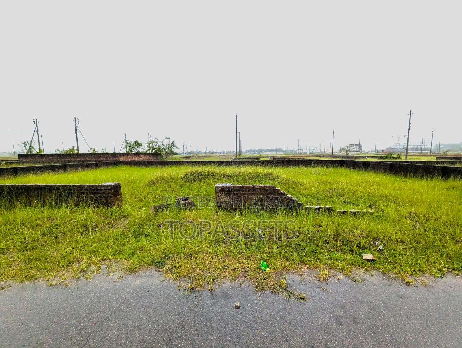 Urgent Sale: Prime North Facing 3 Katha Plot, Bashundhara N-Block in Basundhara