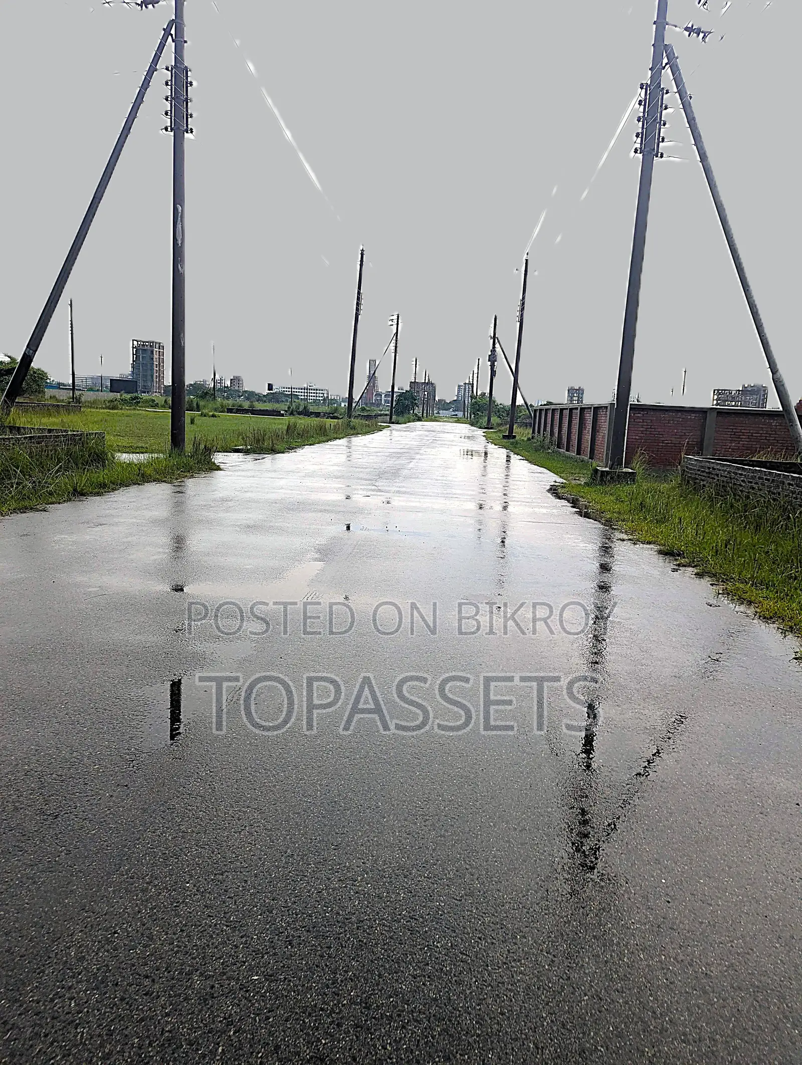 Urgent Sale: Prime North Facing 3 Katha Plot, Bashundhara N-Block in Basundhara