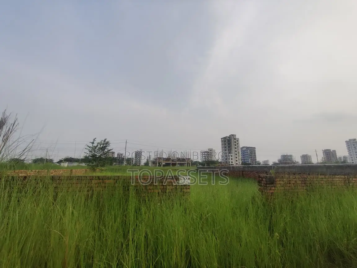 Premium Plot for Sale – Block M, | 5 Katha Land at Prime Location in Basundhara