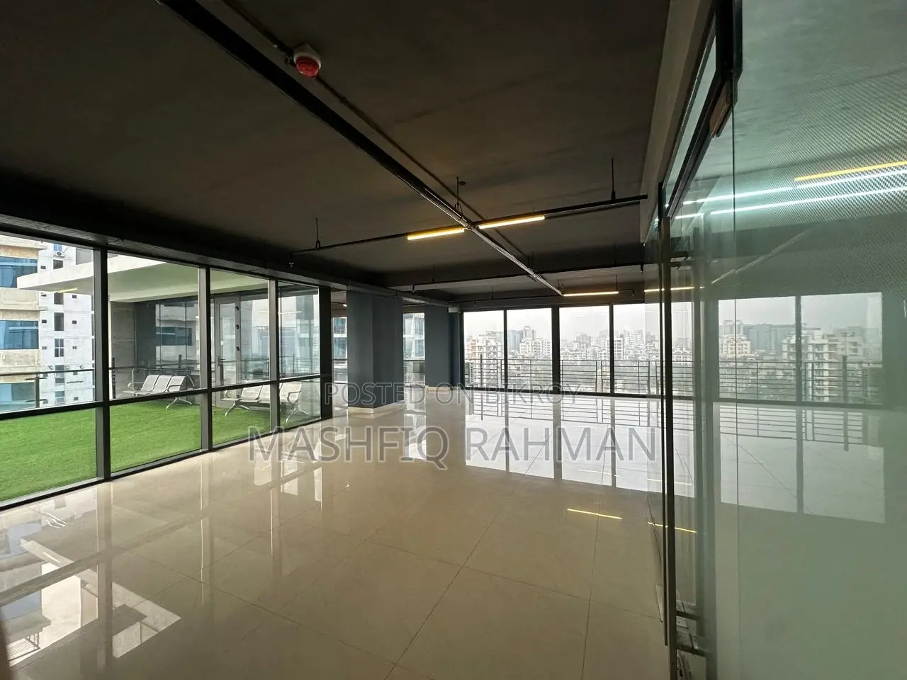 Renowned Commercial Building Office Space for Rent in a Prime Location in Mohakhali