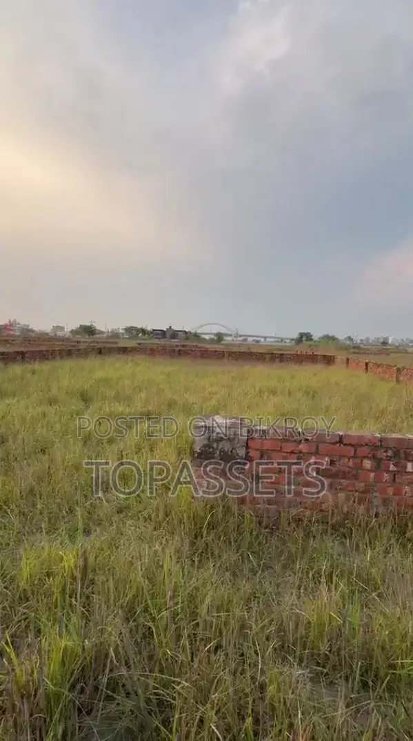 Exclusive 4 Katha South-Facing Plot | P Extension Near Steel Bridge in Basundhara