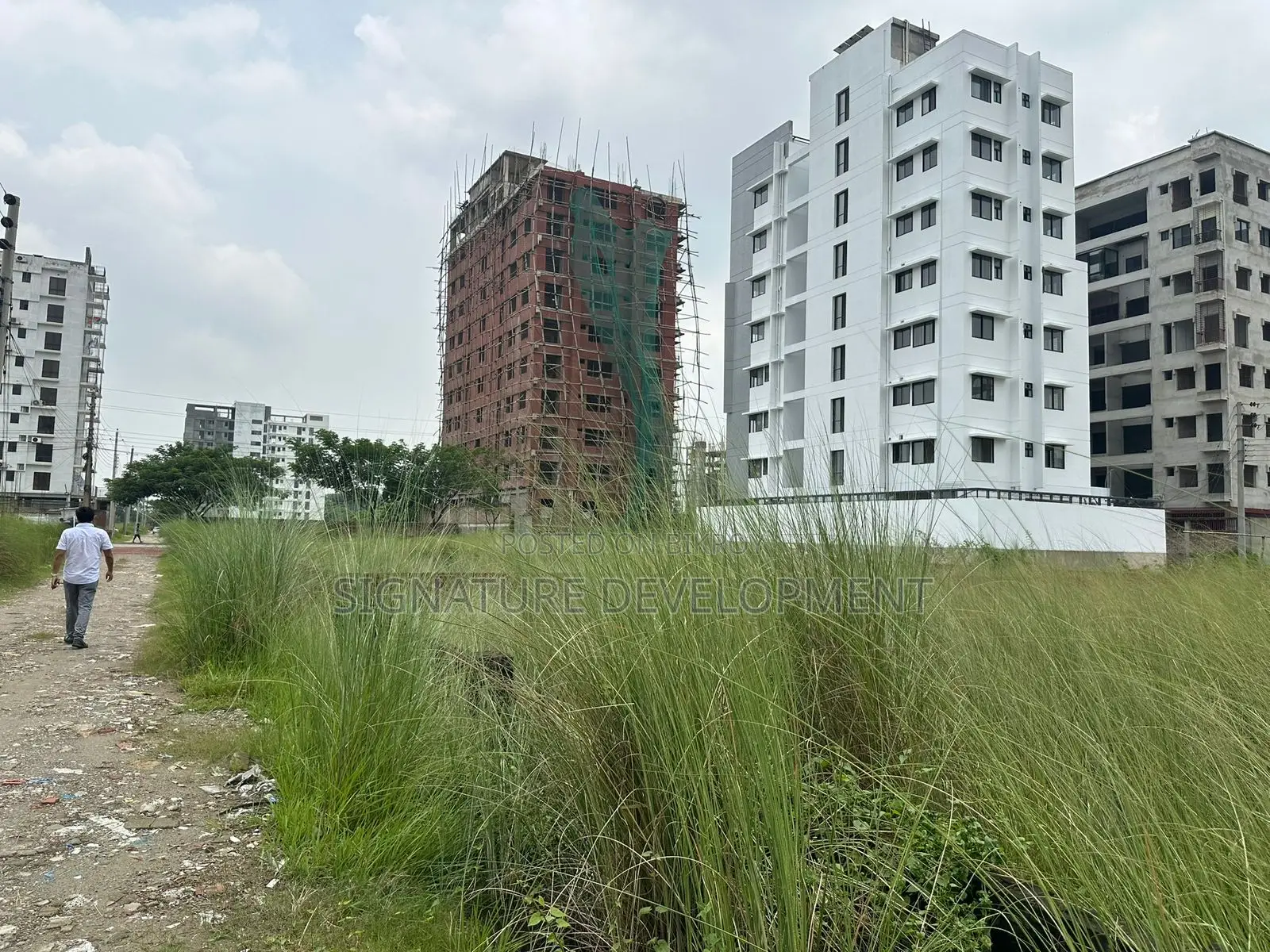 Block-K//3 Katha//Northfacing//Plot Sale in Bashundhara R/A in Basundhara